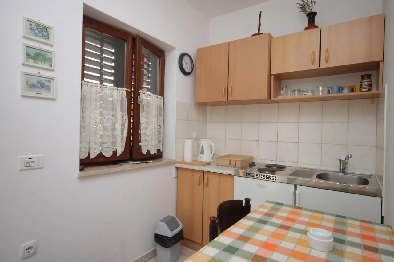 Apartments With Wifi Pomer, Medulin - 7294