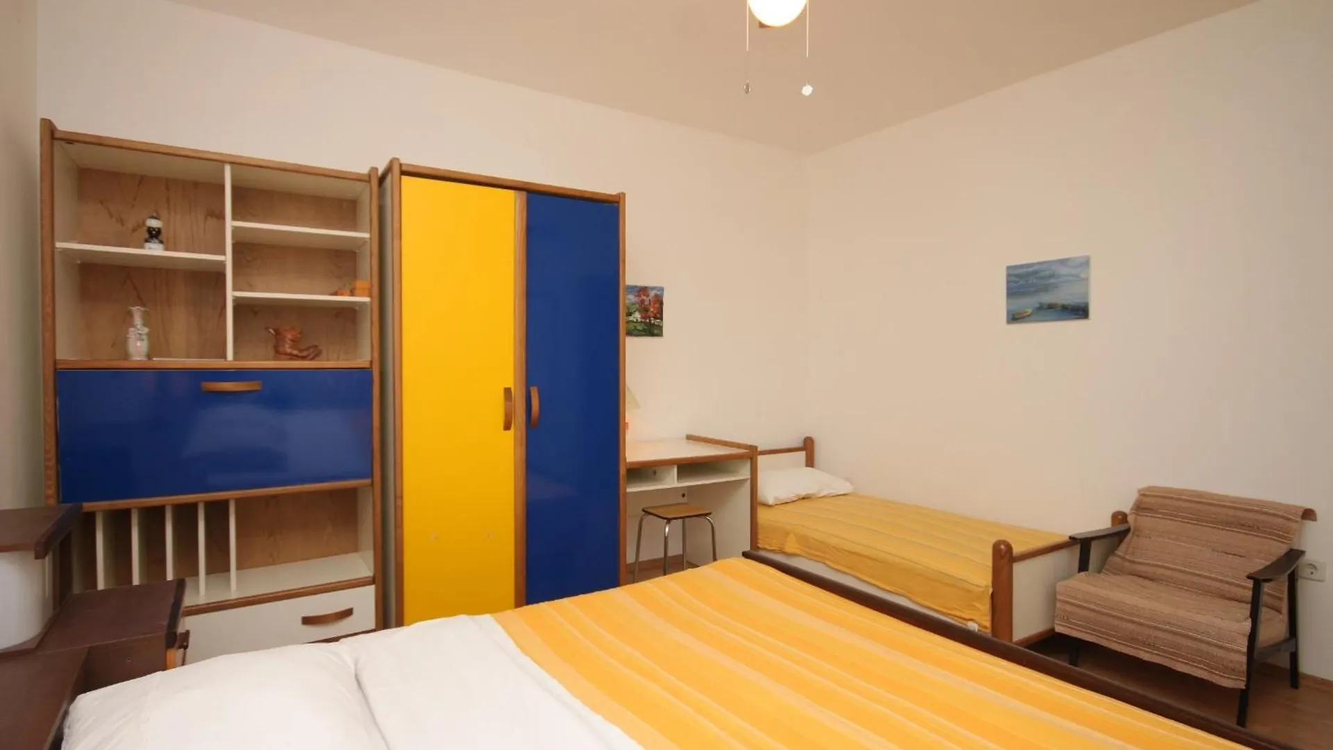 Apartments With Wifi Pomer, Medulin - 7294